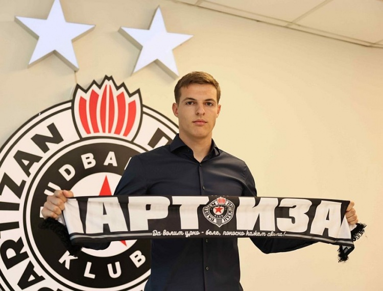 九游官网-隆戈：米兰再次接触贝尔格莱德游击谈科斯蒂奇，距离进一步拉近